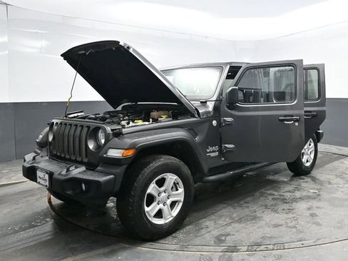 Used 2019 Jeep Wrangler Unlimited Sport S image 44