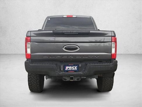 Used 2017 Ford F250 XLT w/ XLT Value Package AWD/4WD image 7
