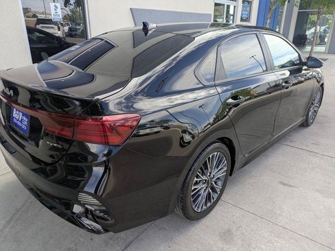 Used 2023 Kia Forte GT-Line w/ GT-Line Premium Package FWD image 6