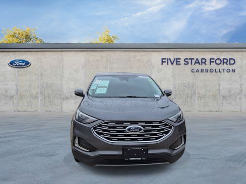 Certified 2024 Ford Edge Titanium image 4