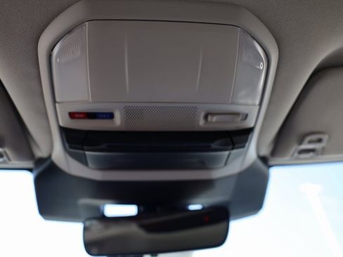 Certified 2025 Subaru Ascent Premium w/ Premium Package image 43