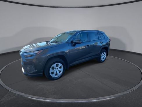 Used 2024 Toyota RAV4 LE image 7
