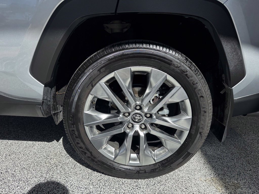 Certified 2025 Toyota RAV4 Limited w/ Advanced Technology Package AWD/4WD image 16