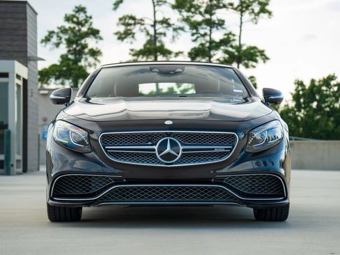 Used 2017 Mercedes-Benz S 65 AMG Cabriolet image 2