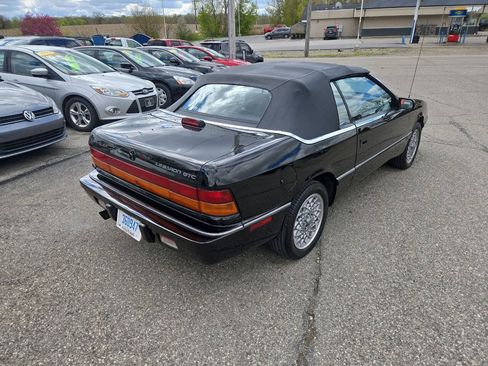 Used 1992 Chrysler LeBaron Convertible FWD image 8