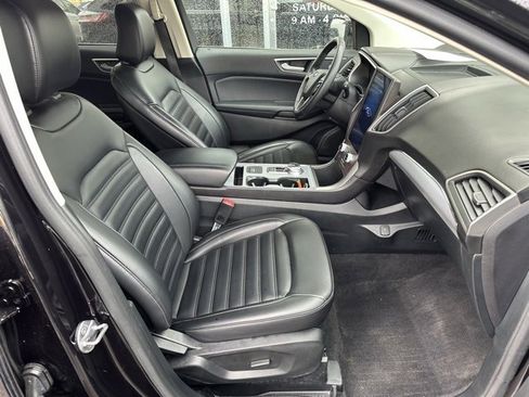 Used 2021 Ford Edge SEL w/ Convenience Package image 12