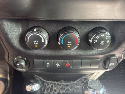 Used 2016 Jeep Wrangler Unlimited Sport w/ Quick Order Package 24S AWD/4WD image 18