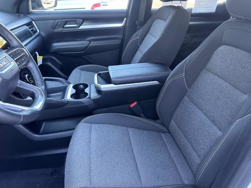 Used 2025 GMC Terrain Elevation image 20