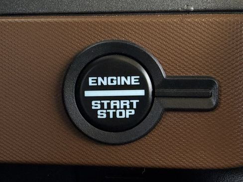 Used 2024 Ford Bronco Outer Banks AWD/4WD image 21
