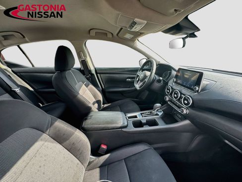 Used 2024 Nissan Sentra SV FWD image 35