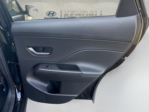 Used 2024 Hyundai Kona Limited image 29