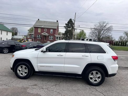 Used 2016 Jeep Grand Cherokee Laredo w/ Quick Order Package 23E image 5