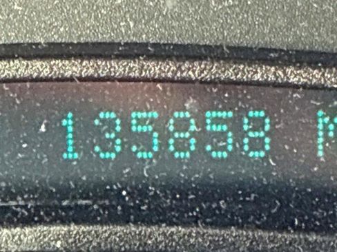 Used 2005 Cadillac Escalade ESV AWD image 22