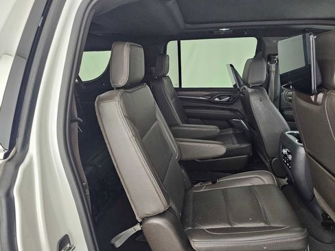 Used 2021 GMC Yukon XL Denali w/ Denali Ultimate Package image 12