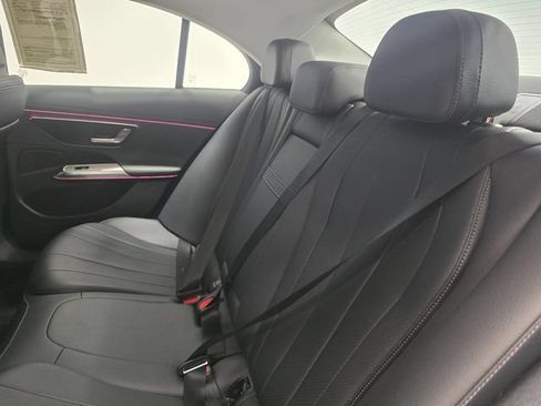 Used 2025 Mercedes-Benz E 350 Sedan image 13