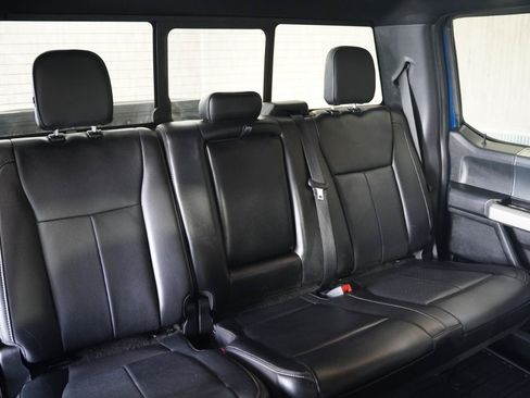 Used 2019 Ford F150 Lariat w/ Equipment Group 502A Luxury AWD/4WD image 34