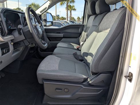 Used 2024 Ford F350 XLT image 2