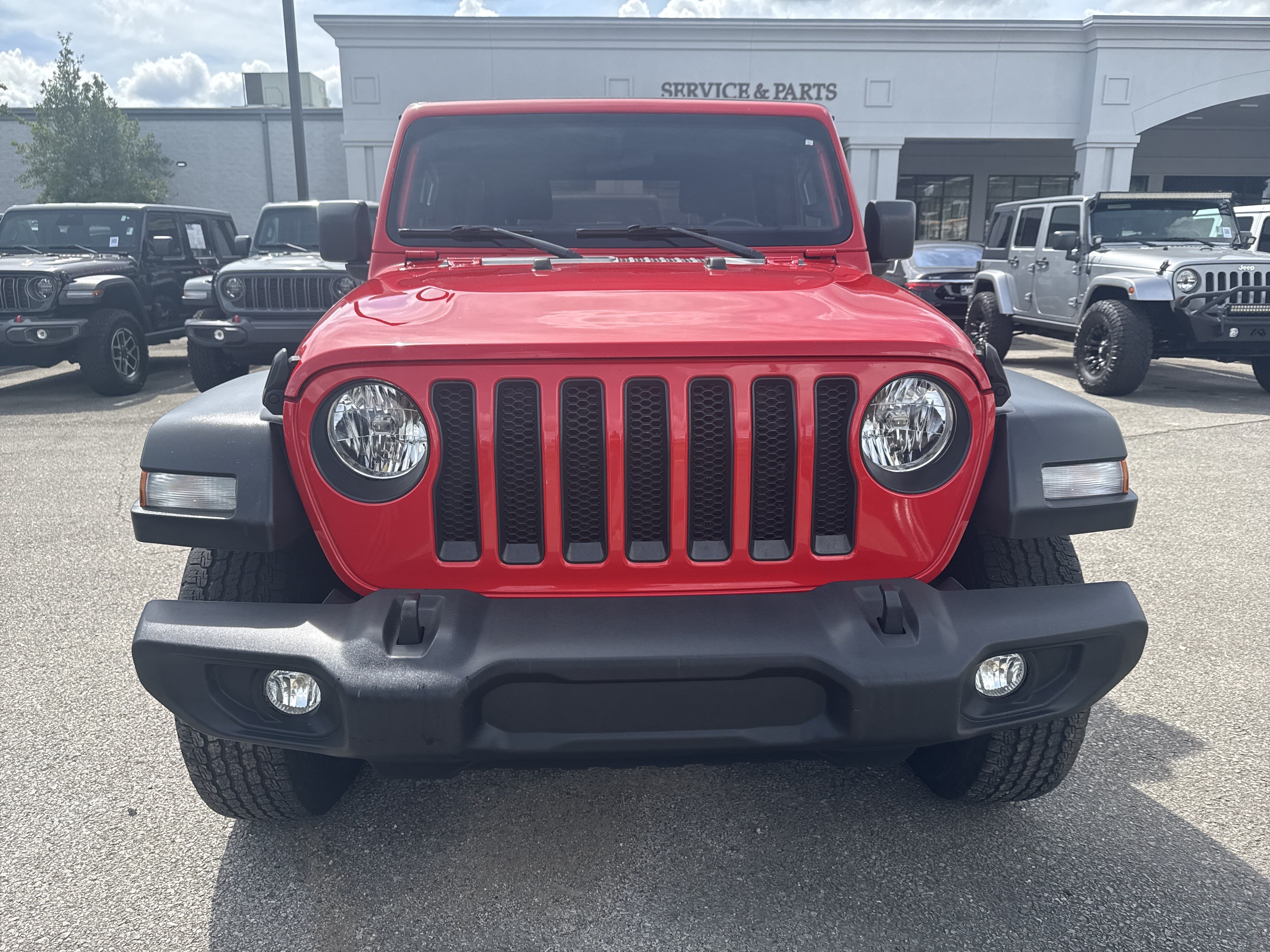 Used 2019 Jeep Wrangler Unlimited Sport S AWD/4WD image 2