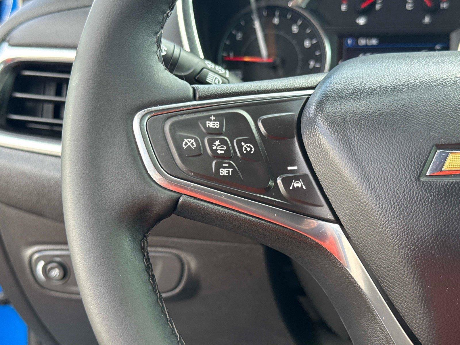 Used 2024 Chevrolet Equinox LT FWD image 32