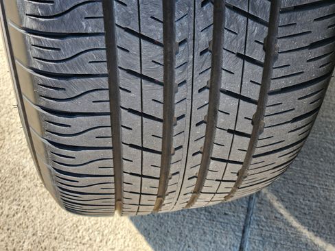 Used 2025 Lexus LX 600 4WD w/ Luxury Package image 16