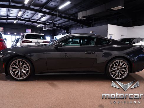 Used 2024 Ford Mustang Premium RWD image 4