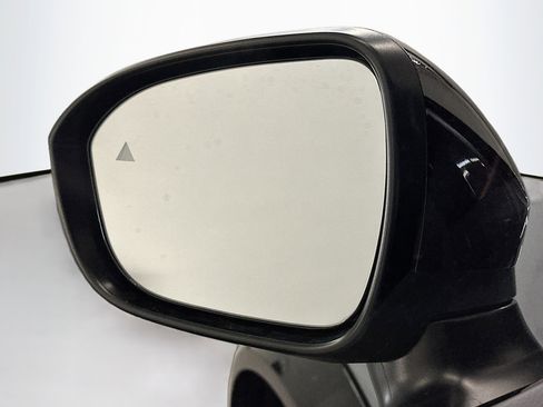 Used 2024 Nissan Ariya AWD image 16