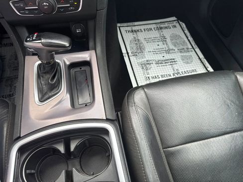 Used 2021 Dodge Charger SXT w/ Leather Interior Group image 20