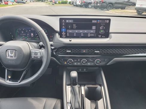 Used 2024 Honda Accord EX-L image 13