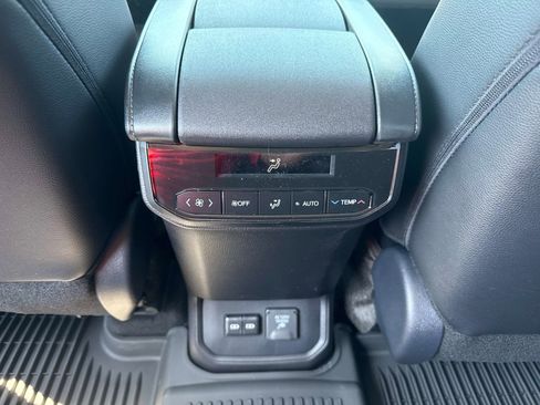 New 2026 Toyota Highlander Limited AWD/4WD image 14