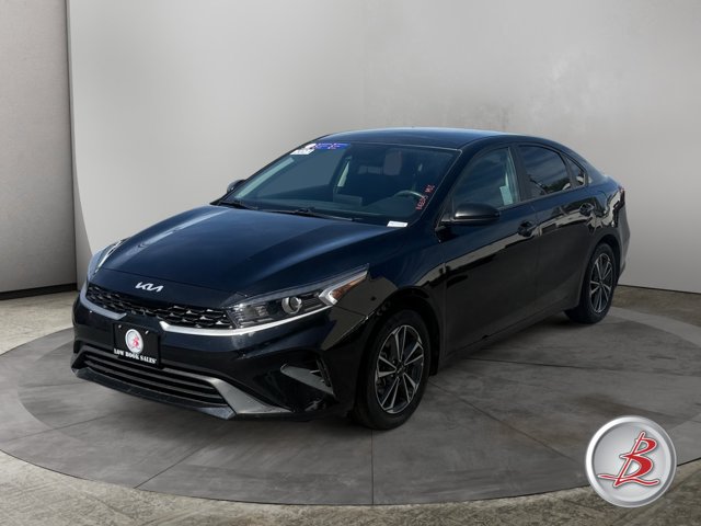 Used 2023 Kia Forte LXS FWD image 3
