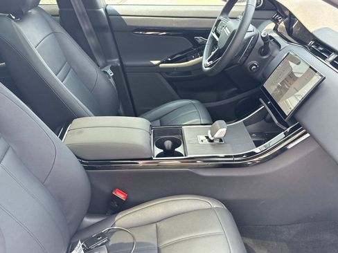 Certified 2025 Land Rover Range Rover Evoque S image 5