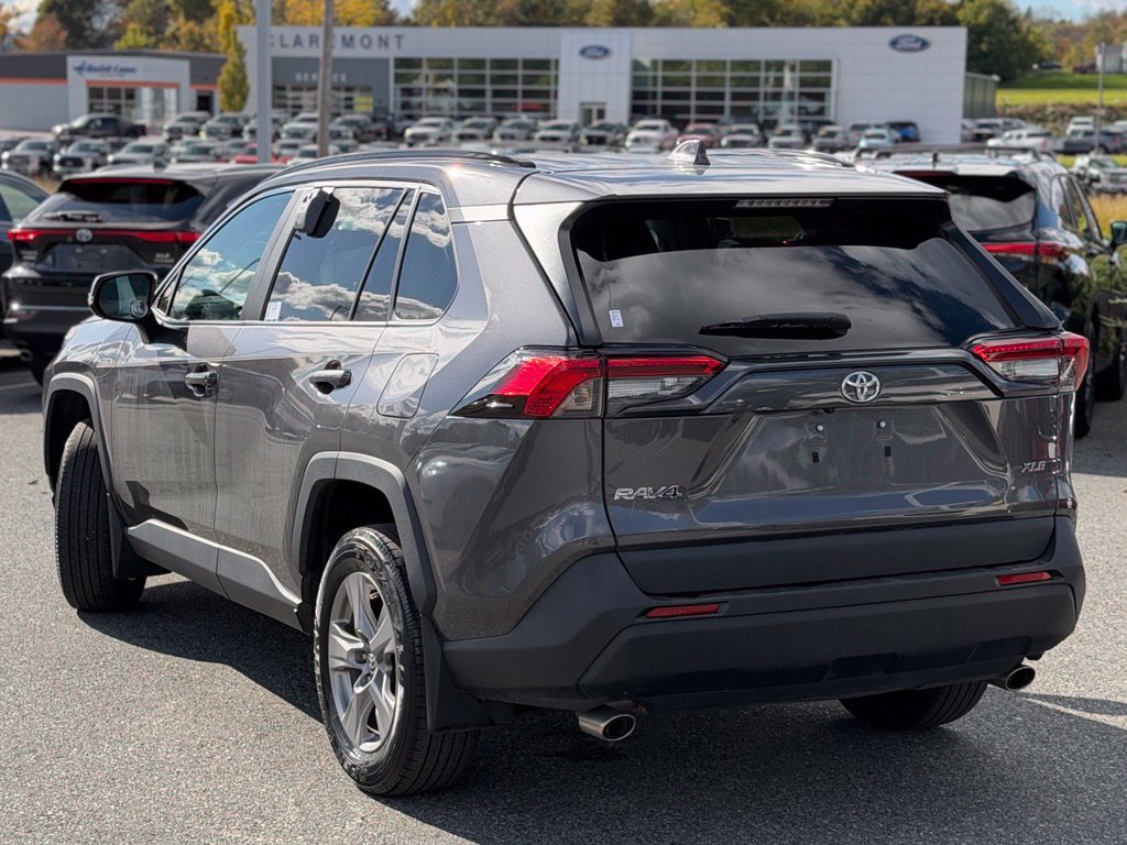 Certified 2024 Toyota RAV4 XLE w/ Convenience Package FWD image 3