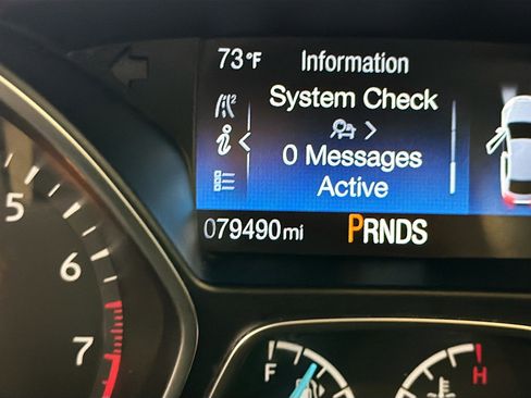 Used 2016 Ford Focus Titanium FWD image 19