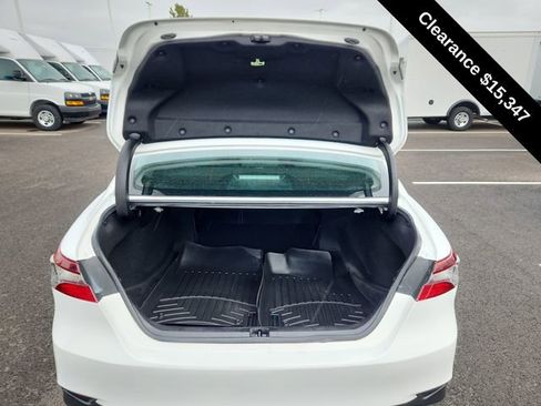 Used 2022 Toyota Camry LE image 25