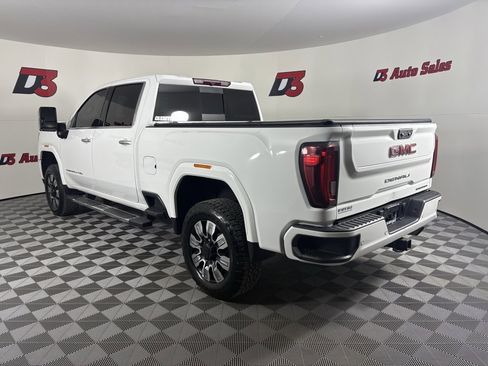 Used 2023 GMC Sierra 2500 Denali image 4