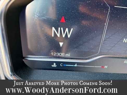 Used 2024 GMC Sierra 1500 AT4 w/ AT4 Preferred Package image 13