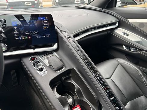 Used 2023 Chevrolet Corvette Stingray Preferred Cpe w/ Z51 Performance Package image 16