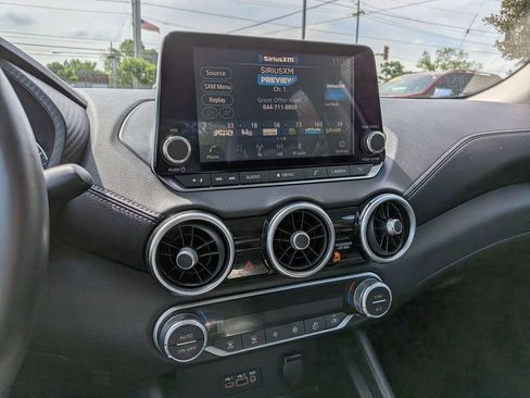 Certified 2020 Nissan Sentra SV FWD image 18