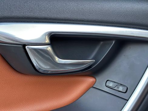 Used 2015 Volvo S60 T5 Premier w/ Convenience Package FWD image 26