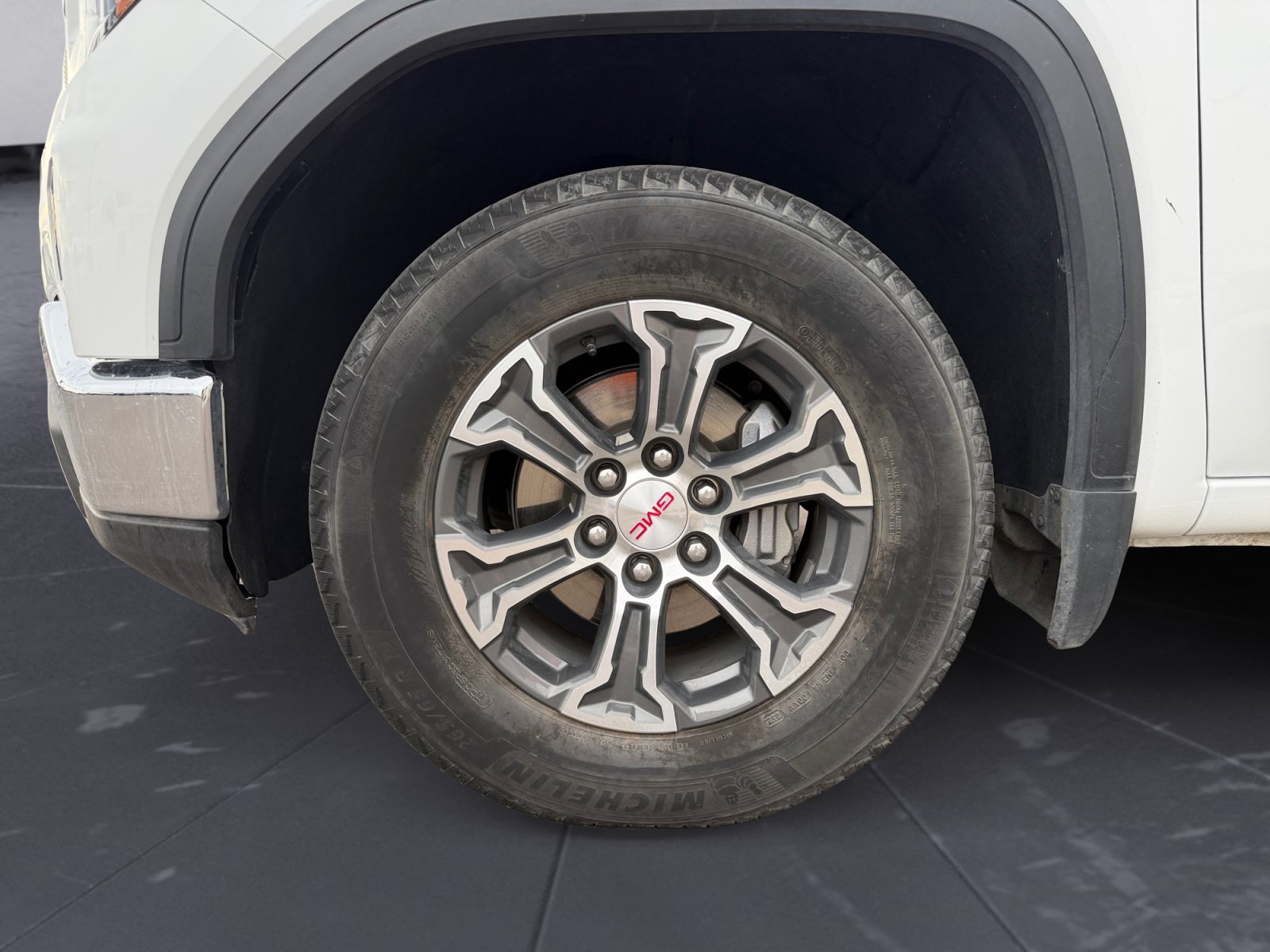 Used 2023 GMC Sierra 1500 SLE RWD image 12
