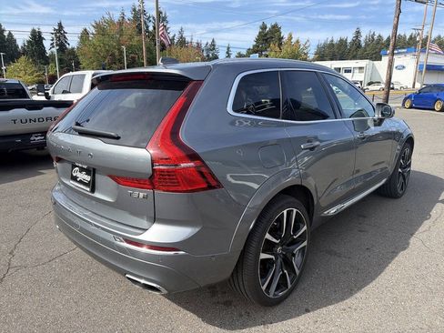 Used 2018 Volvo XC60 T8 Inscription w/ Advanced Package AWD/4WD image 3