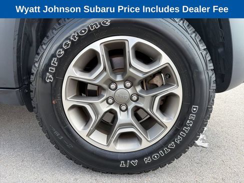 Used 2020 Jeep Cherokee Trailhawk w/ Cold Weather Group AWD/4WD image 5