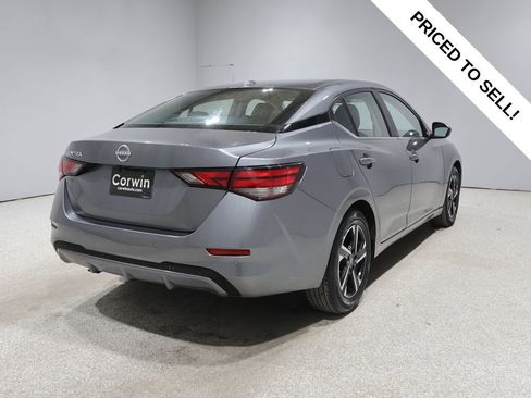 Used 2025 Nissan Sentra SV FWD image 2