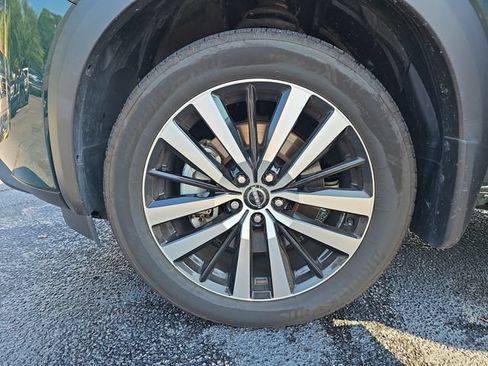 Used 2025 Nissan Pathfinder Platinum FWD image 37