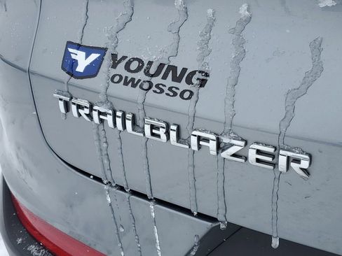 Used 2023 Chevrolet TrailBlazer LT image 30