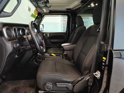 Used 2021 Jeep Wrangler Sport AWD/4WD image 10