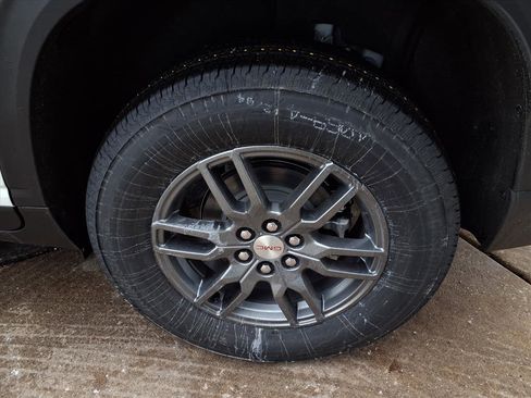 New 2026 GMC Acadia Elevation AWD/4WD image 12