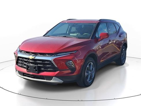 Certified 2024 Chevrolet Blazer LT w/ Convenience Package FWD image 2