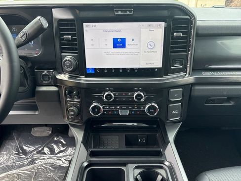 New 2026 Ford F250 Lariat w/ Black Appearance Package AWD/4WD image 28