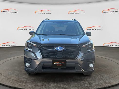Used 2022 Subaru Forester Premium AWD/4WD image 3